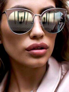 NWT Quay Australia Pink Mia Bella Cat Eye Mirrored Sunglasses